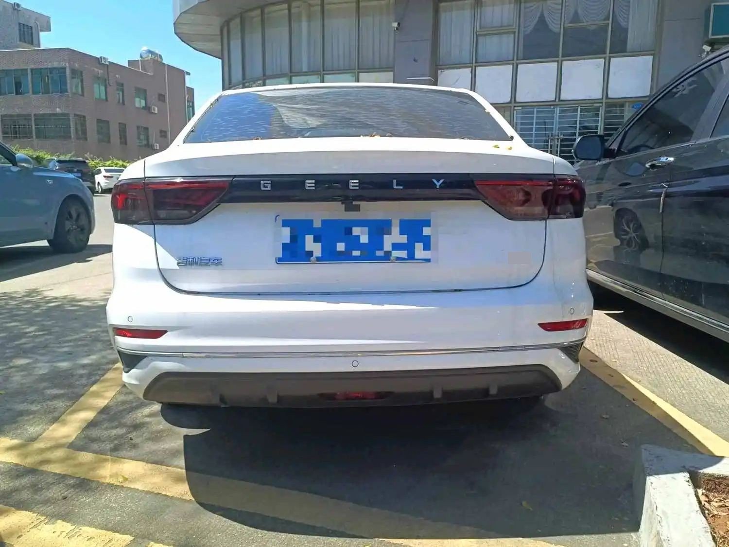 GEELY Emgrand 2024 #2 GEELY Emgrand 2024 صورة سيارة #2