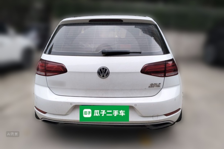 Volkswagen Golf 2020 car image #6