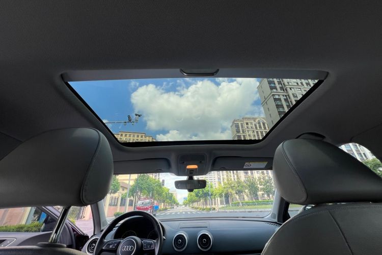 Audi A3 2019 car image #25