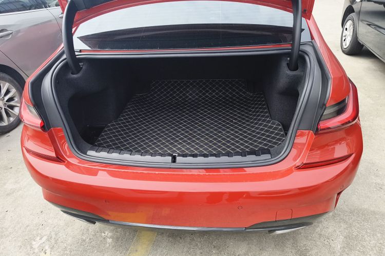 BMW 3 Series 2022 صورة سيارة #21