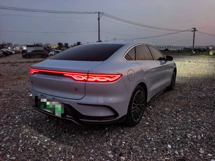 BYD Han 2024 car image #3