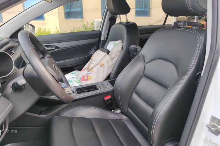 GEELY Emgrand 2021 #17 GEELY Emgrand 2021 car image #17