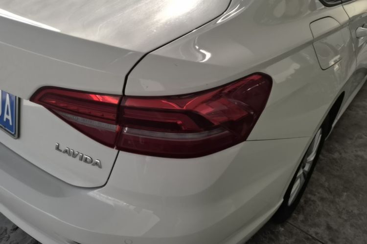 Volkswagen Lavida 2018 car image #8