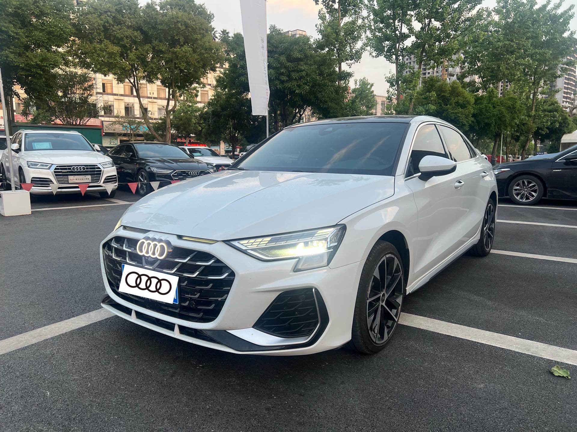 2025 2025 car image