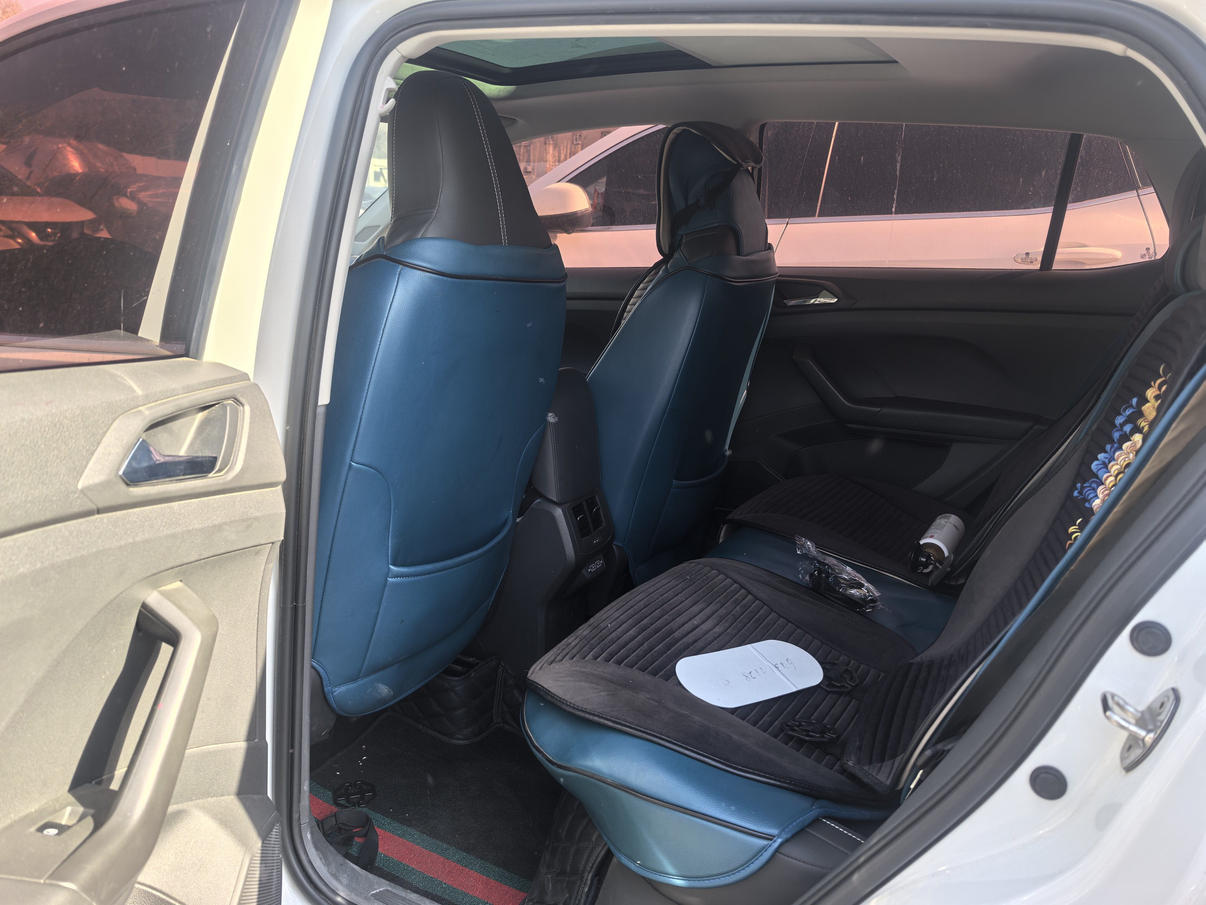 Volkswagen T-Cross 2020 car image #5