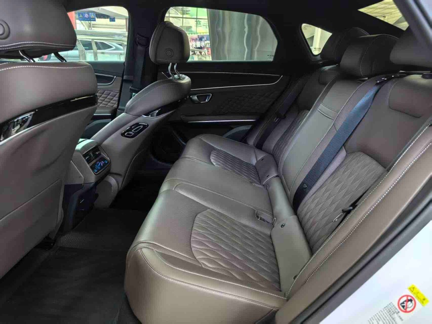 BYD Han 2023 car image #6