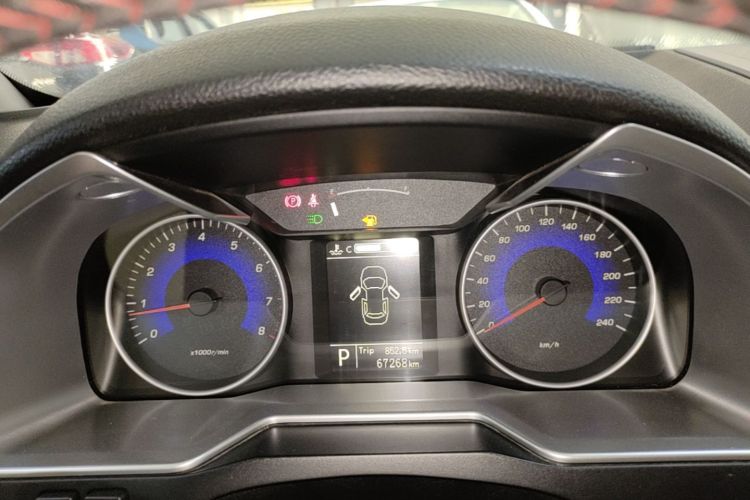 GEELY Emgrand 2015 car image #12