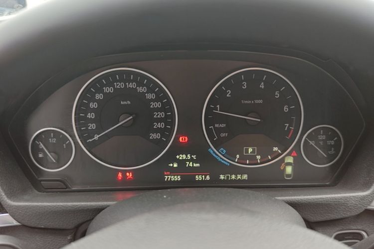 BMW 3 Series GT 2018 car image #16