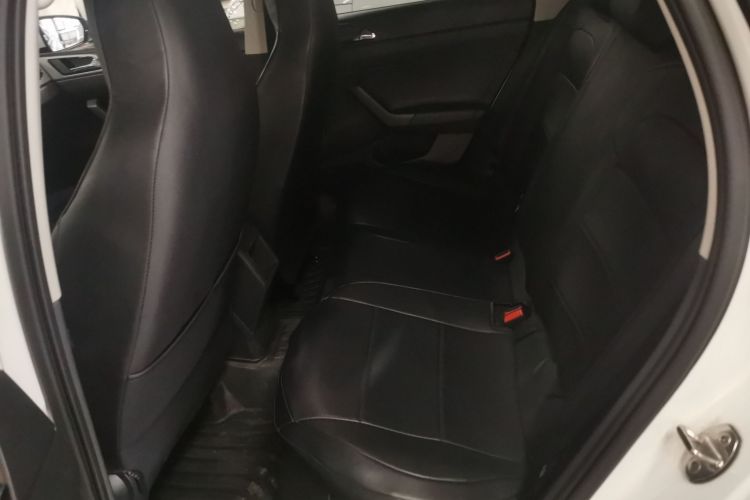 Volkswagen Polo 2021 imagem de carro #17