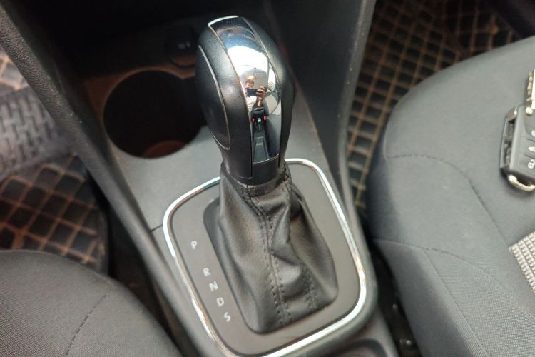 Volkswagen Polo 2019 #21 Volkswagen Polo 2019 car image #21