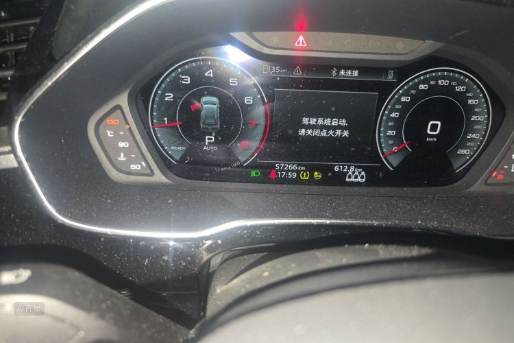 Audi Q3 2022 car image #14