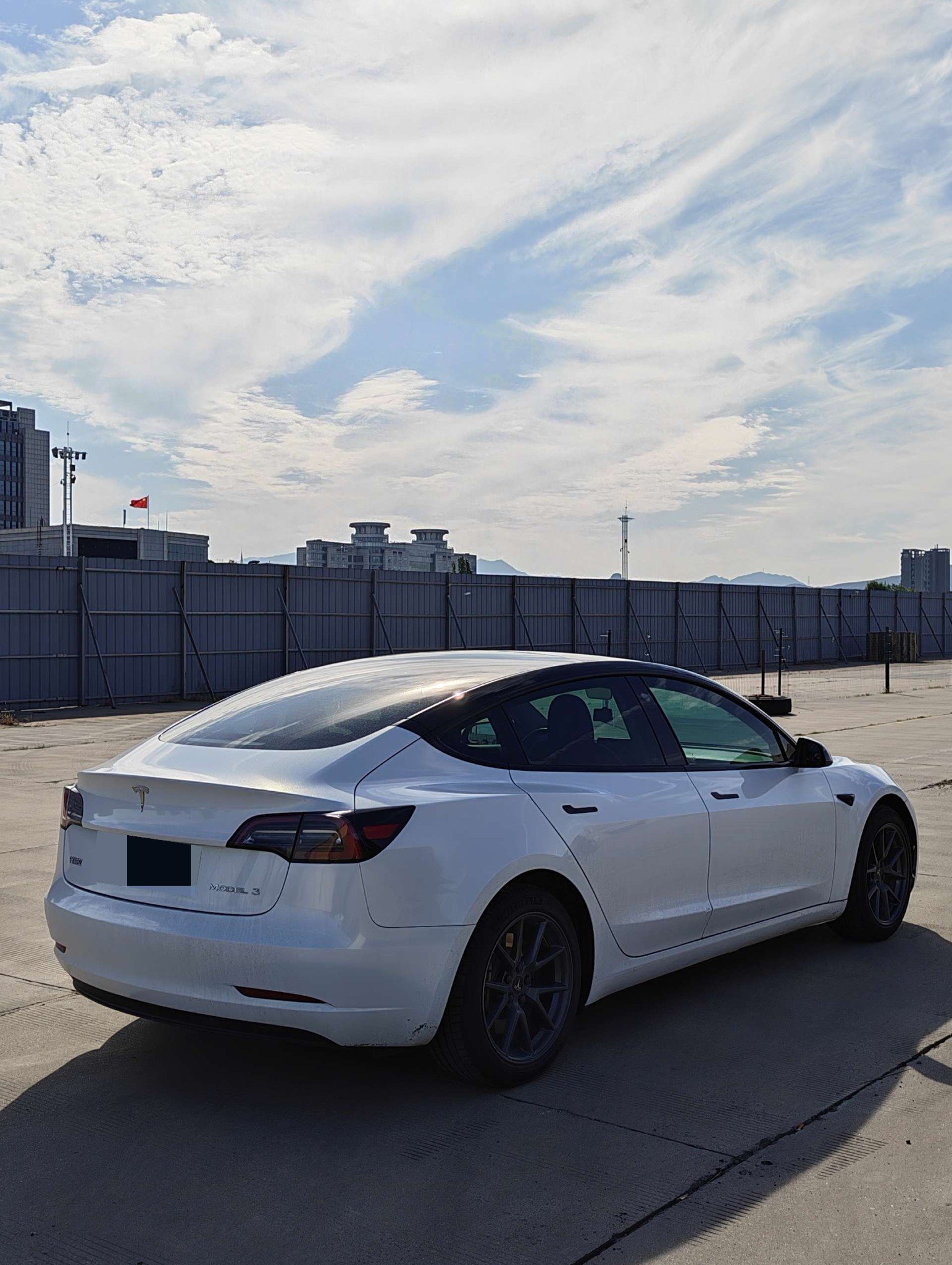 Tesla Model 3 2023 #4 Tesla Model 3 2023 car image #4