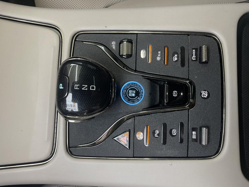 BYD Han 2024 car image #10