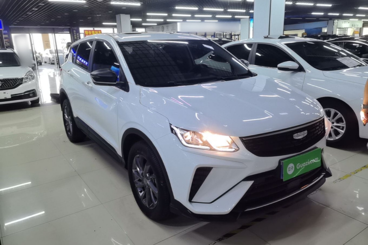 GEELY Coolray 2025 #4 GEELY Coolray 2025 car image #4
