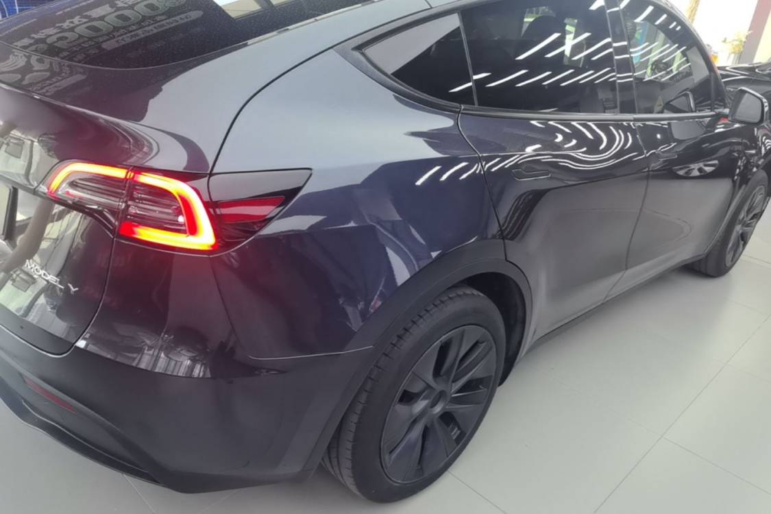 Tesla Model Y 2024 car image #4