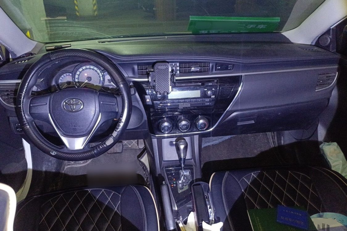 Toyota Corolla 2016 immagine di auto #21