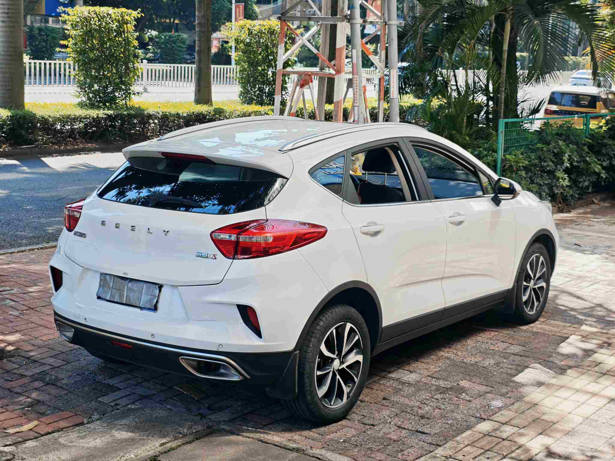GEELY Emgrand GS 2019 immagine di auto #20