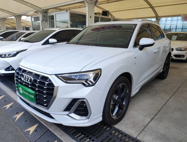 Audi Q3 2022 immagine di auto 