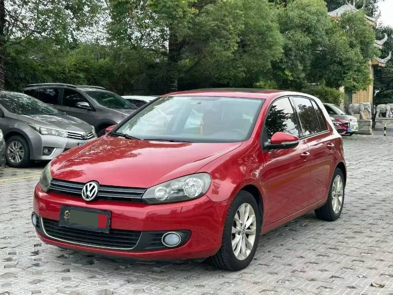 Volkswagen Golf 2013 car image 
