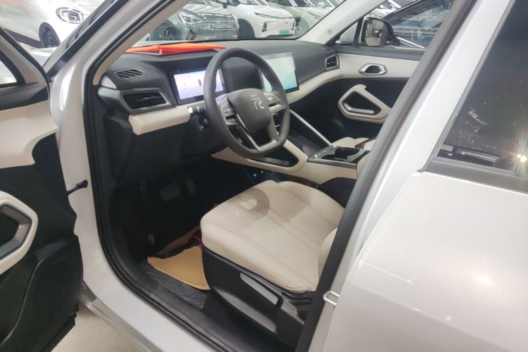 BYD YuanUP 2026 #16 BYD YuanUP 2026 car image #16