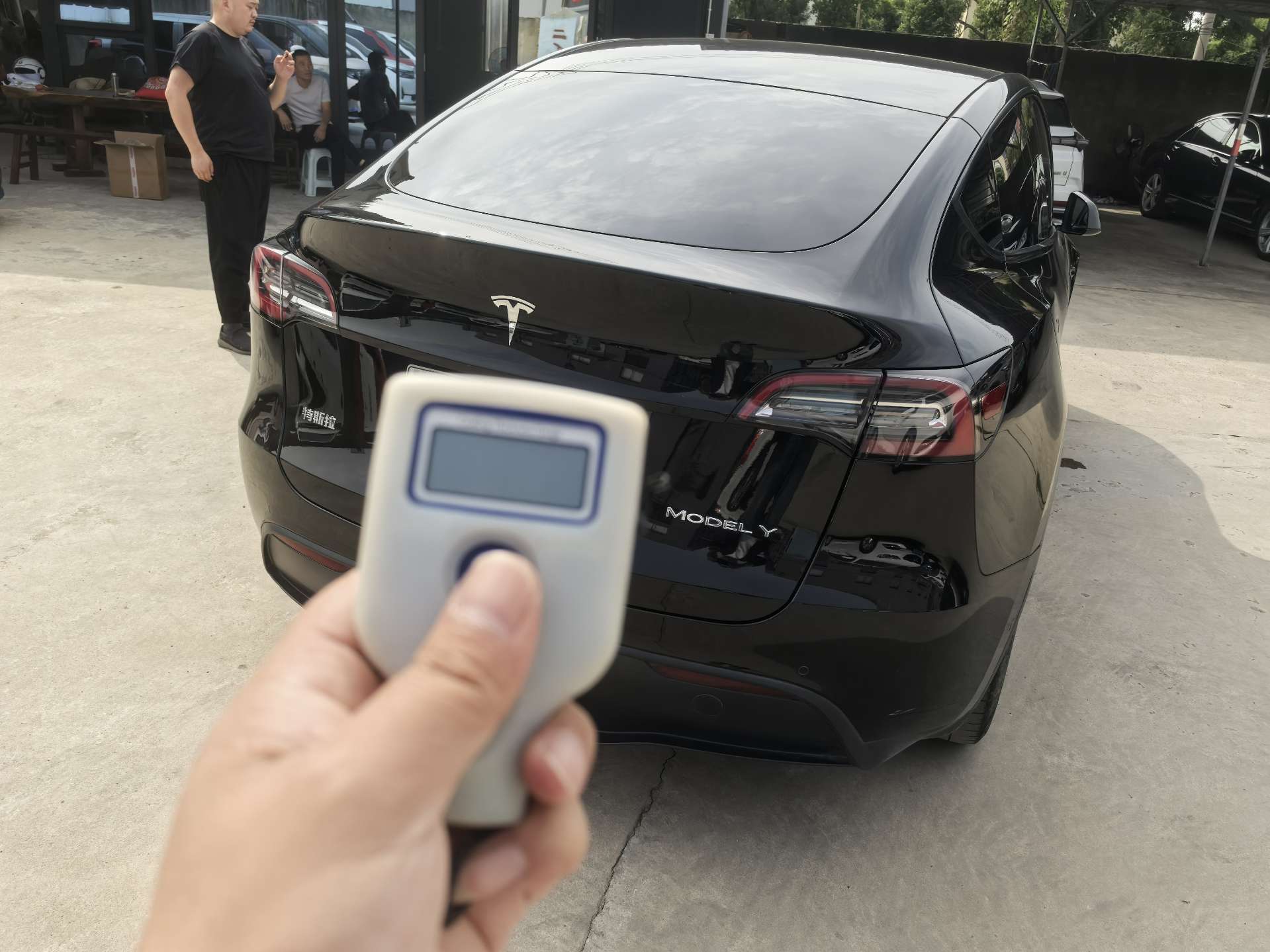 Tesla Model Y 2023 #9 Tesla Model Y 2023 صورة سيارة #9