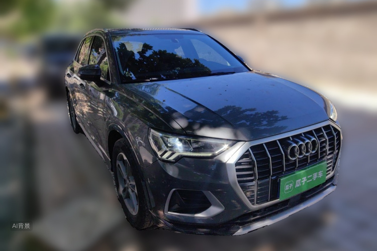 Audi Q3 2021 car image #4