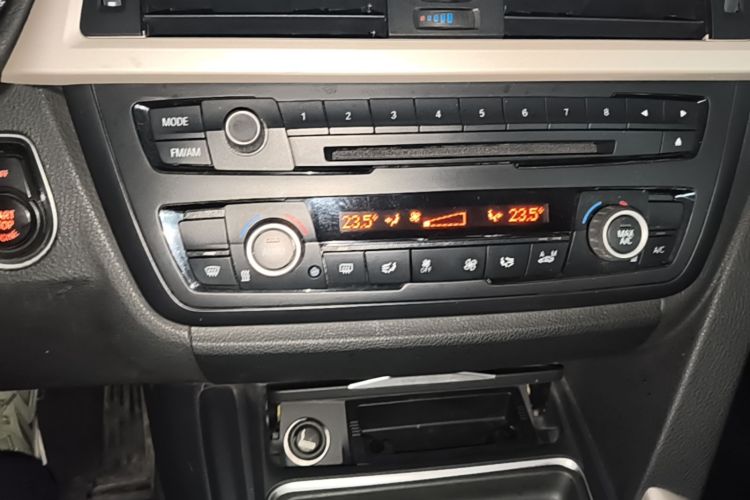 BMW 3 Series 2014 image de voiture #17