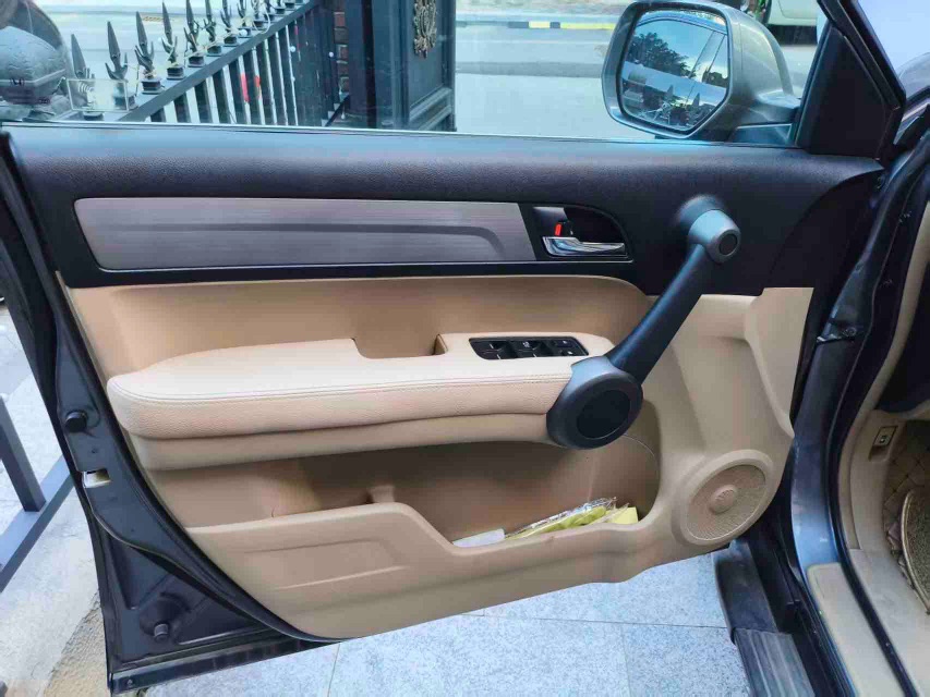 Honda CR-V 2011 car image #6