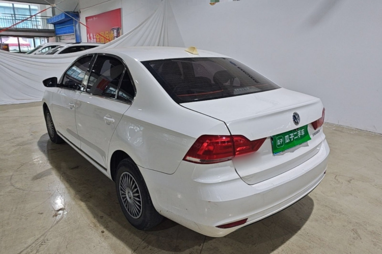Volkswagen Santana 2022 car image #5