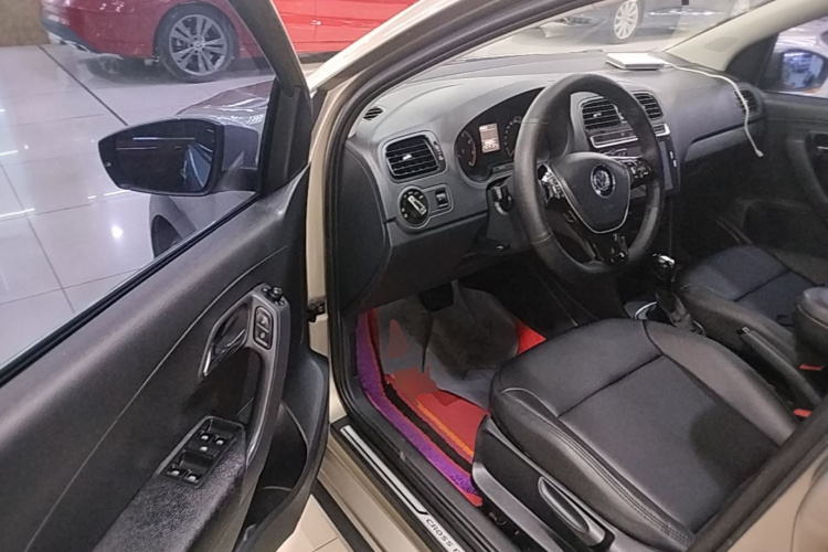Volkswagen Polo 2016 #16 Volkswagen Polo 2016 car image #16