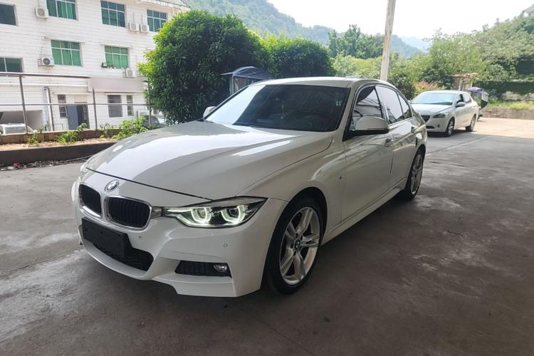 BMW 3 Series 2018 #2 BMW 3 Series 2018 car image #2