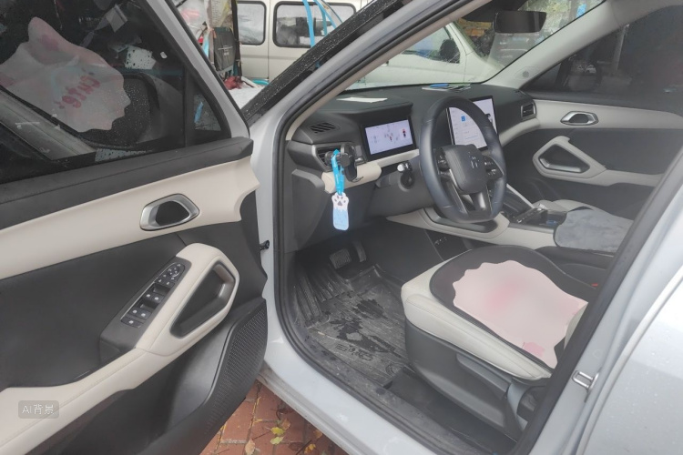 BYD YuanUP 2025 #18 BYD YuanUP 2025 car image #18