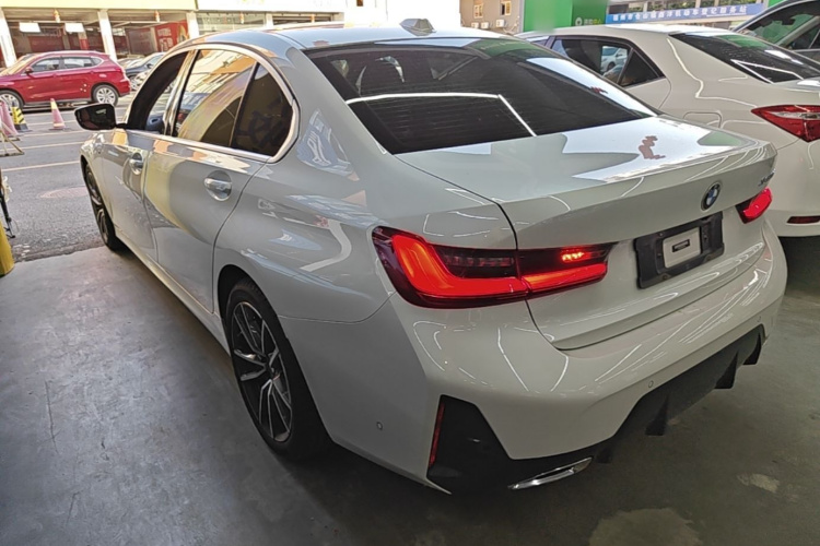 BMW 3 Series 2023 car image #7