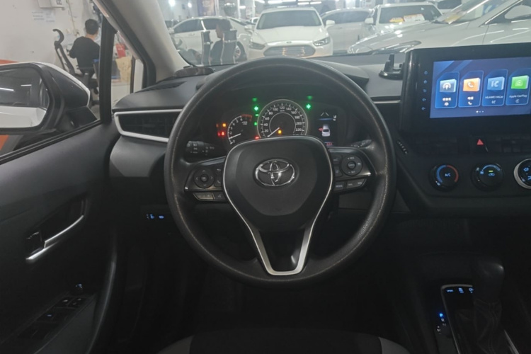 Toyota Corolla 2023 car image #11