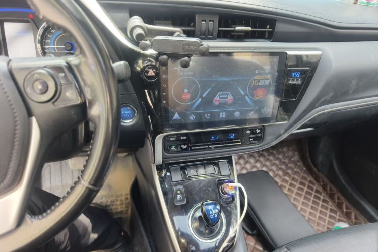 Toyota Corolla 2018 immagine di auto #13
