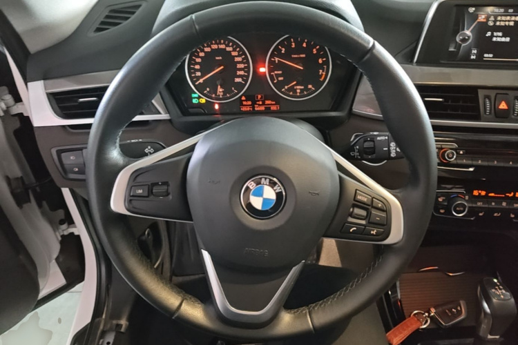 BMW X1 2016 car image #11