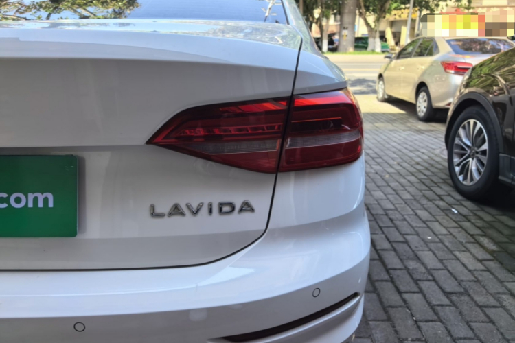 Volkswagen Lavida 2021 car image #8