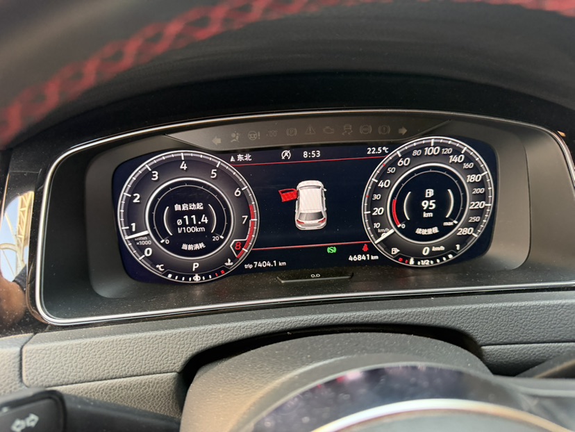 Volkswagen GolfGTI 2019 car image #3
