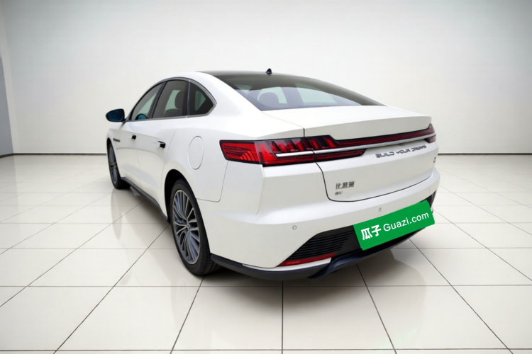 BYD Han 2023 car image #5