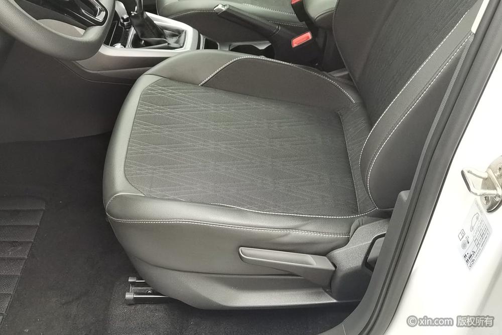 Volkswagen T-Cross 2020 #18 Volkswagen T-Cross 2020 car image #18