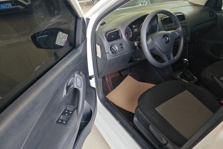 Volkswagen Polo 2019 #9 Volkswagen Polo 2019 car image #9