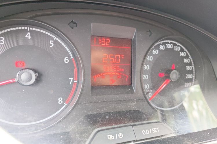 Volkswagen Santana 2017 car image #8