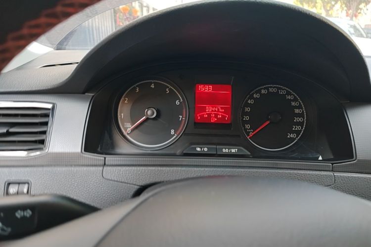 Volkswagen Santana 2022 car image #12