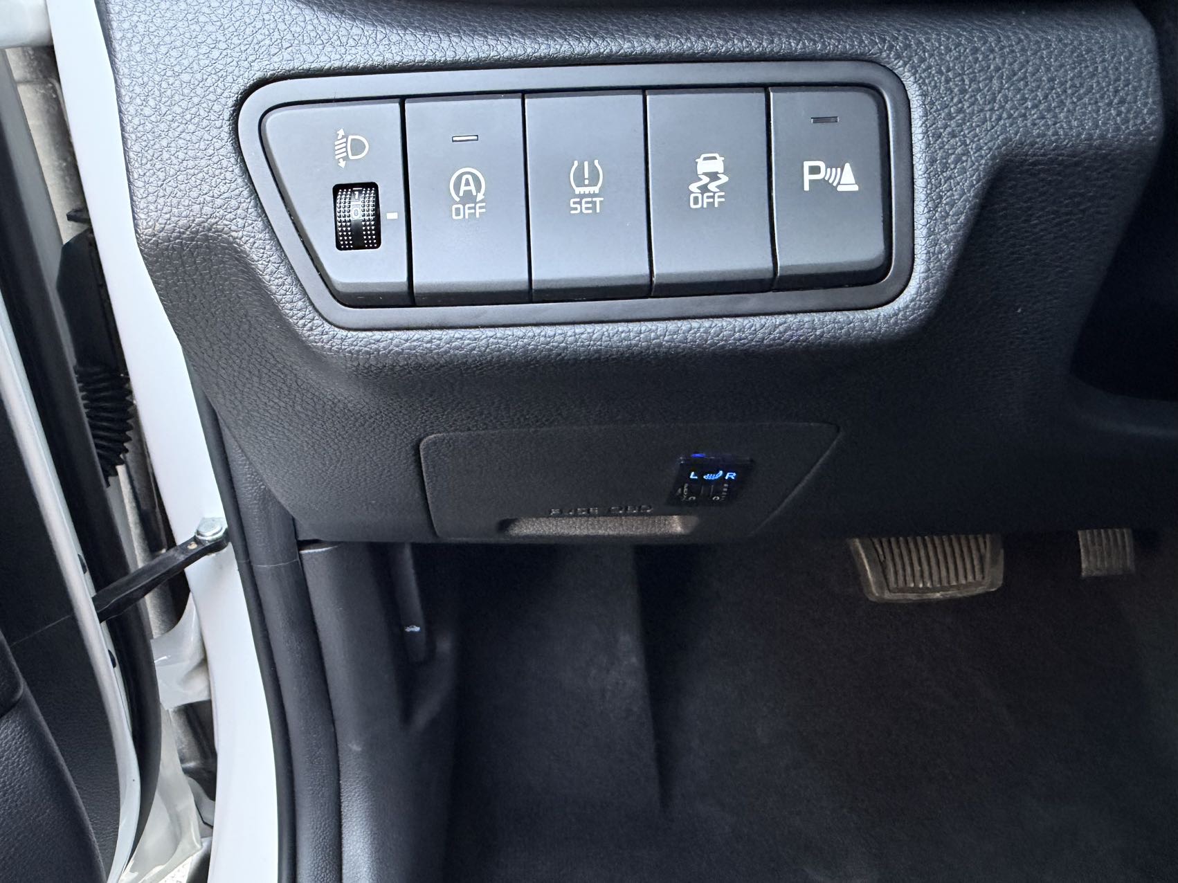 Kia Seltos 2023 imagen de coche #17