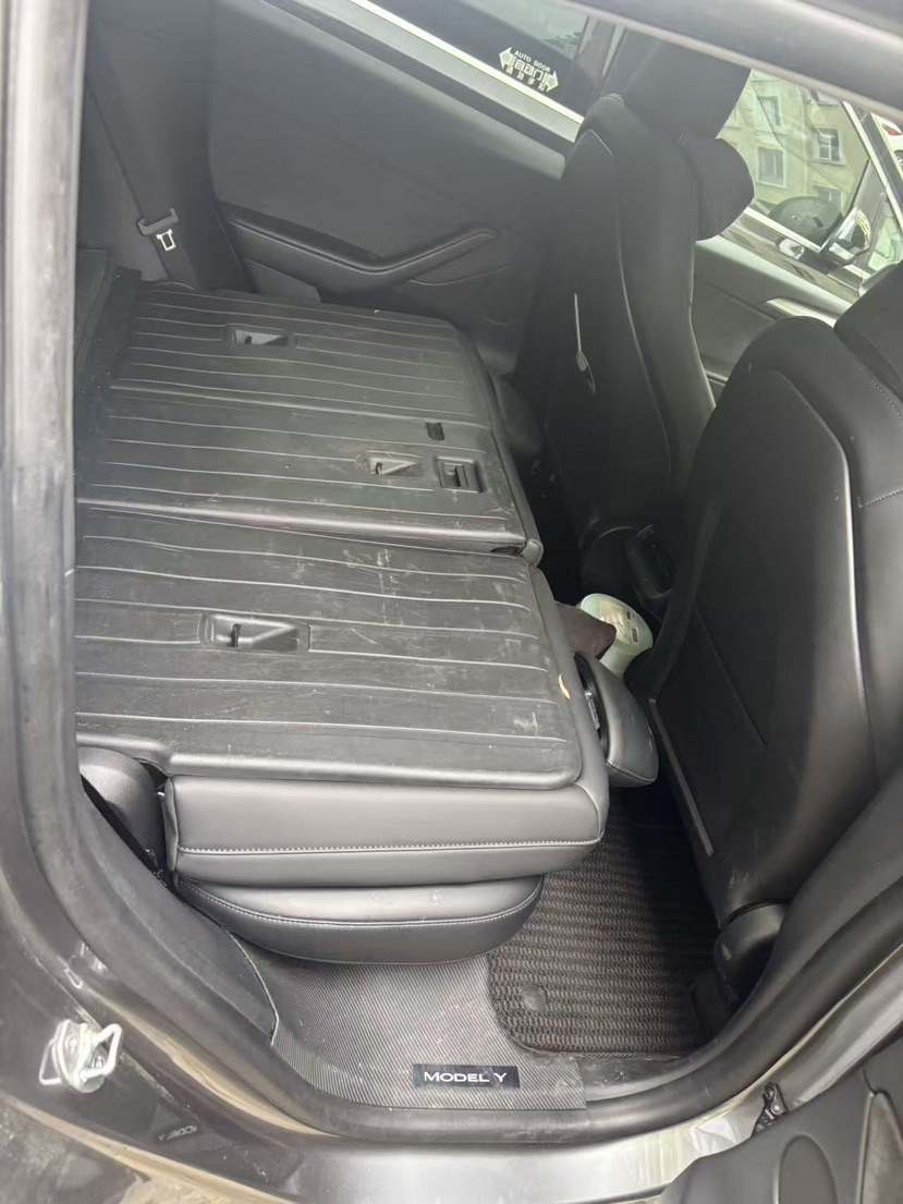 Tesla Model Y 2024 car image #5