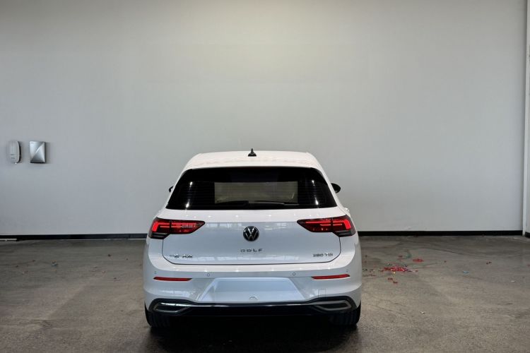 Volkswagen Golf 2022 car image #7