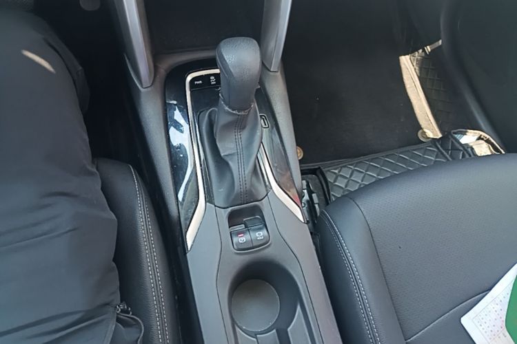 Toyota Corolla Cross 2022 car image #14