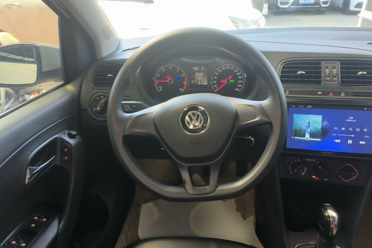 Volkswagen Polo 2019 #11 Volkswagen Polo 2019 car image #11