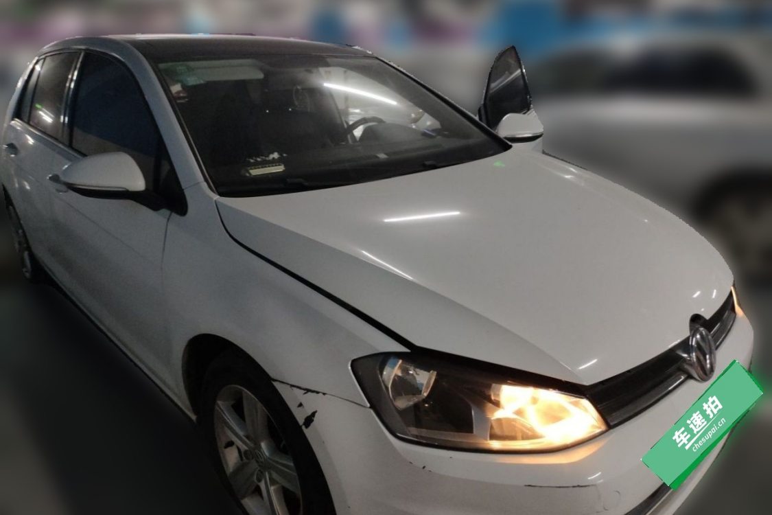 Volkswagen Golf 2014 car image #2