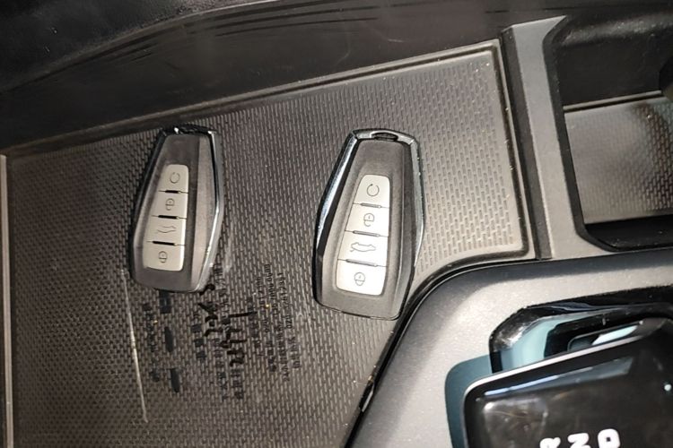 GEELY Binray 2023 car image #9